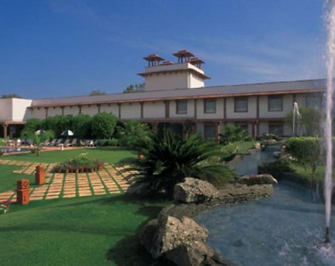 Trident Hotel Agra - Außenansicht