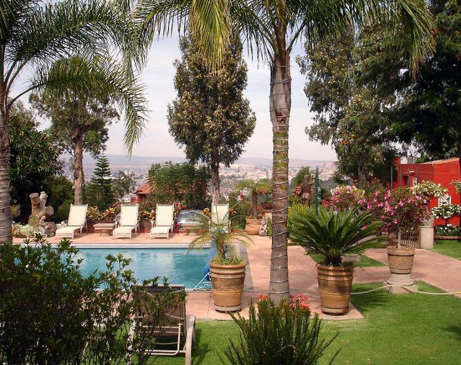 Villa San Jose Hotel & Suites - Außenansicht