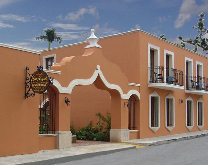 Hacienda San Miguel Hotel & Suites - Außenansicht