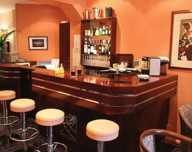 Edgar Suites Cannes - Rue d'Antibes - Repas et boissons
