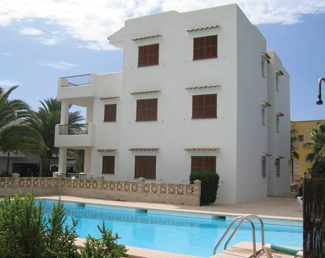 Naixent Apartments - Außenansicht