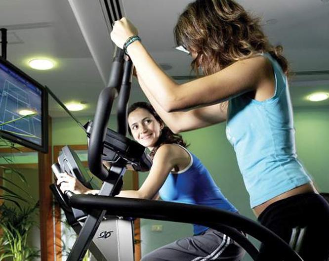 Roda Al Murooj Dubai Downtown Hotel & Suites - Sport