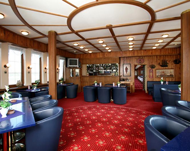 Botel Albatros - Repas et boissons