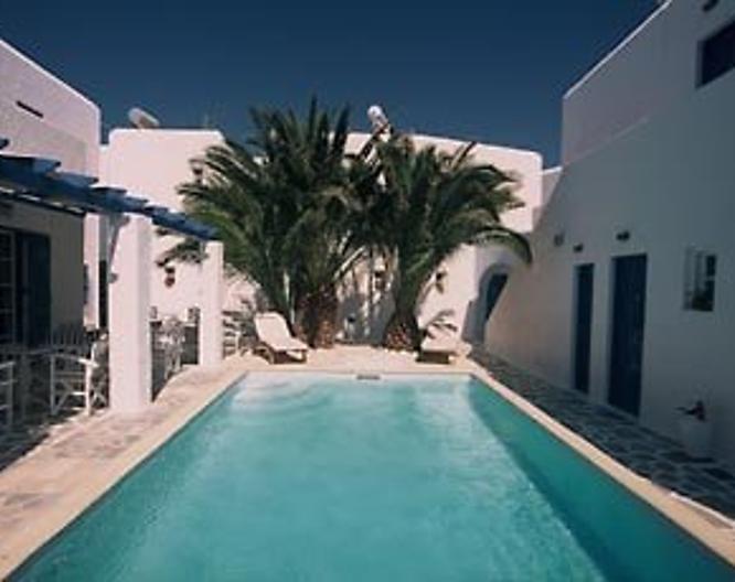 NAUMA Paros - Pool