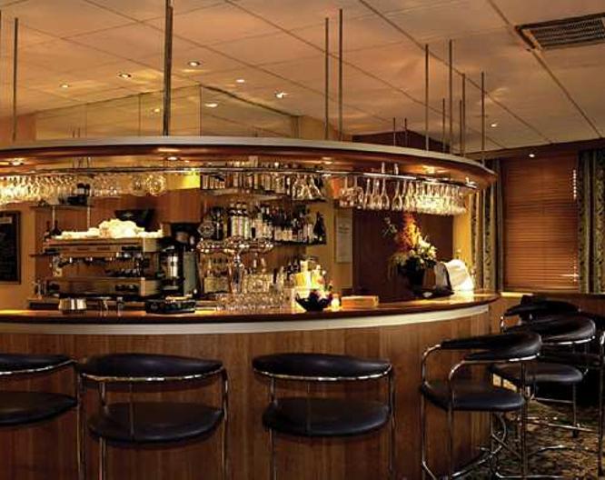 Mercure Paris Nanterre - Essen und Trinken