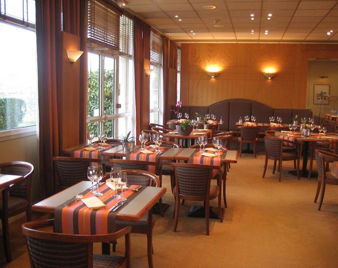 Novotel Nantes Centre Bord de Loire - Repas et boissons