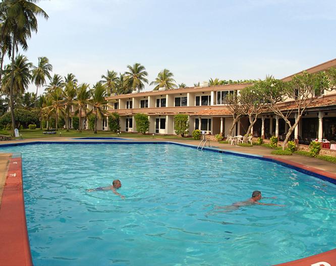Palm Village - Pool