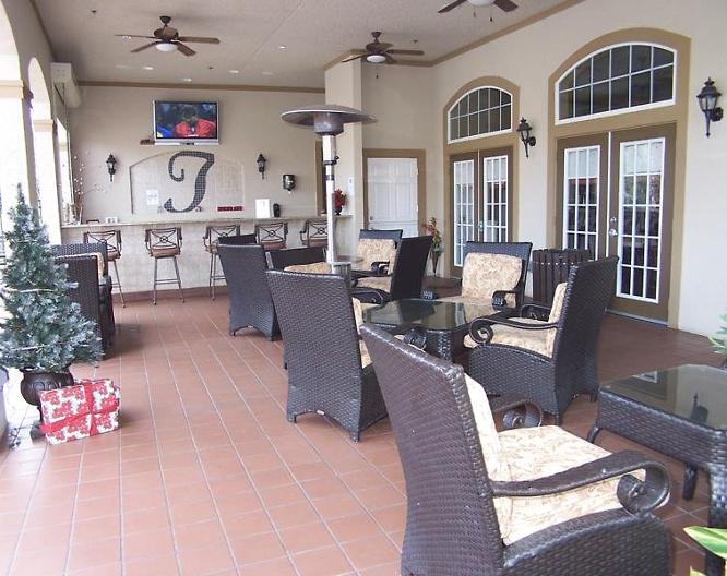 Tuscana Resort Orlando by Aston - Essen und Trinken
