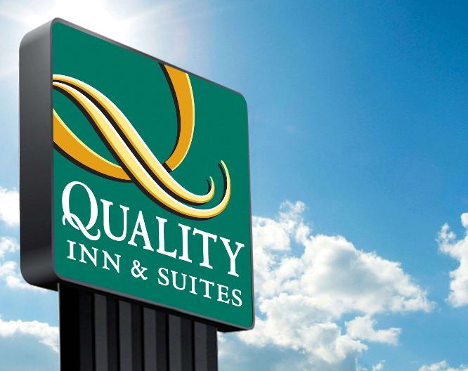 Quality Inn & Suites - Außenansicht