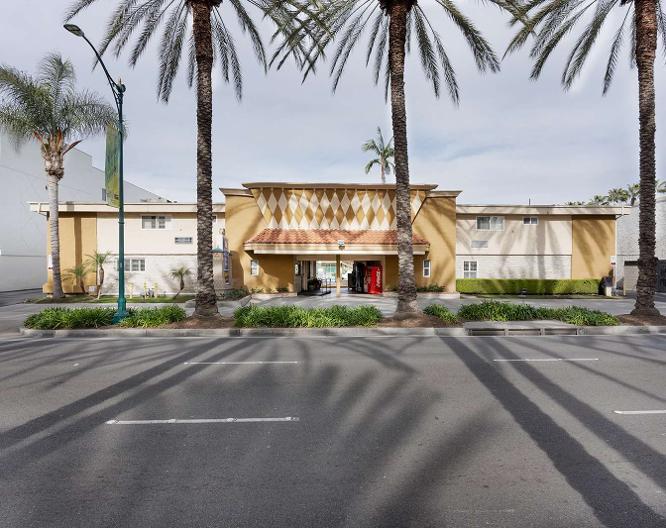 Americas Best Value Inn & Suites Anaheim Convention Center - Außenansicht