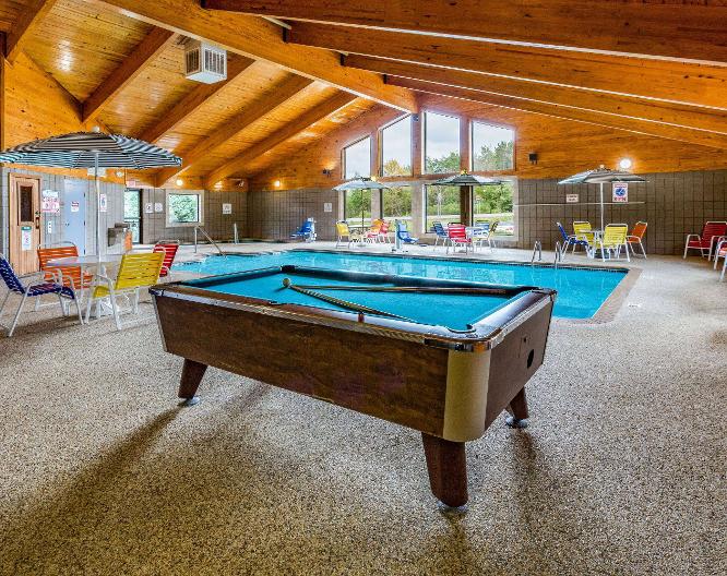 AmericInn by Wyndham Duluth South Black Woods Event Center - Pool