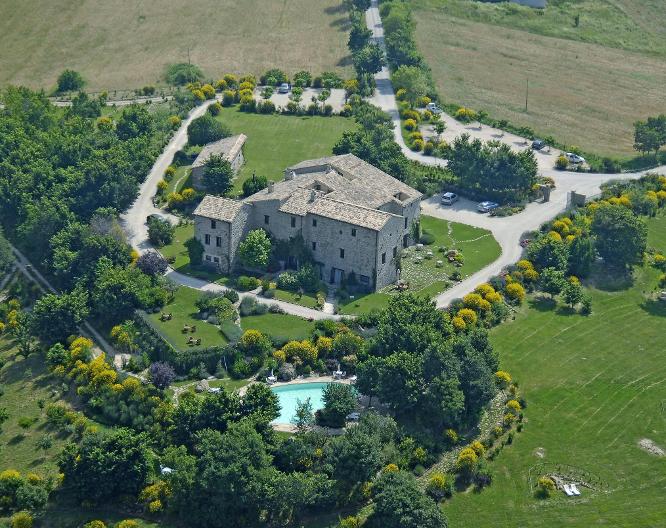 Castello di Petrata - Vue extérieure