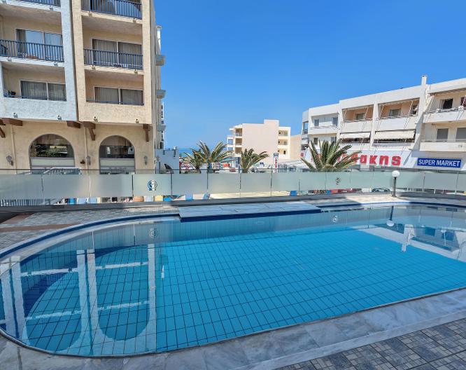 Icarus Suites & Apartments - Pool