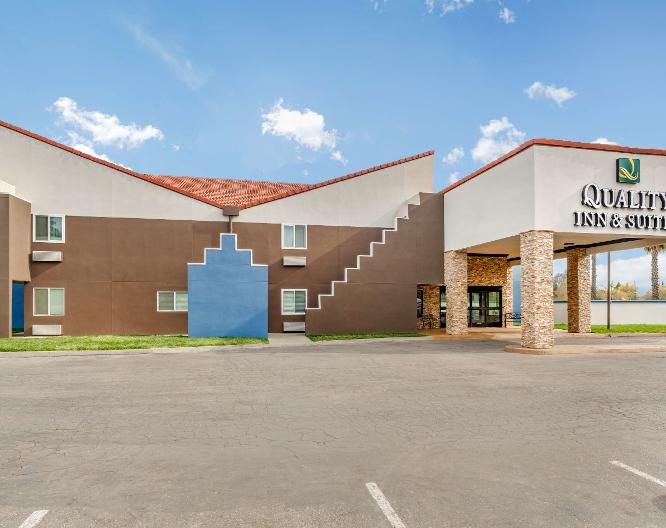 Quality Inn & Suites - Vue extérieure