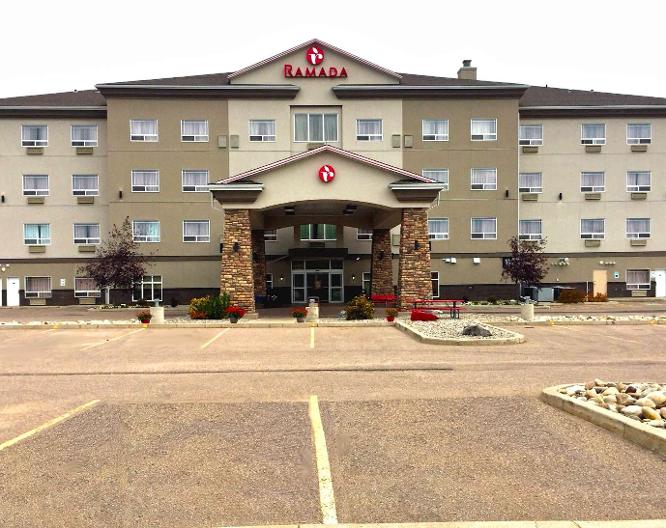 Ramada by Wyndham Lac La Biche - Vue extérieure
