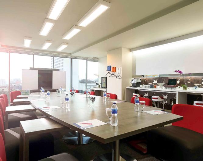 Novotel Jakarta Gajah Mada - Sonstiges