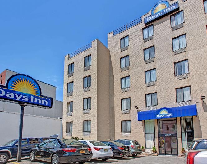 Days Inn by Wyndham Brooklyn - Außenansicht