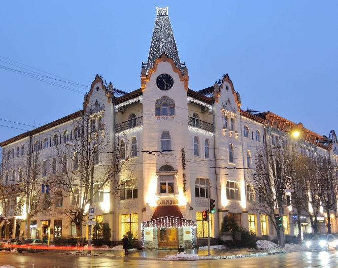 Grand Hotel Ukraine - Außenansicht