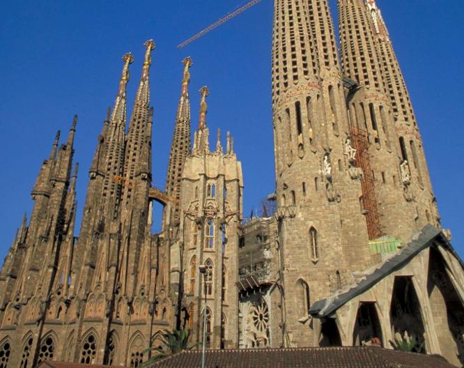 ibis Barcelona Centro (Sagrada Familia) - Außenansicht