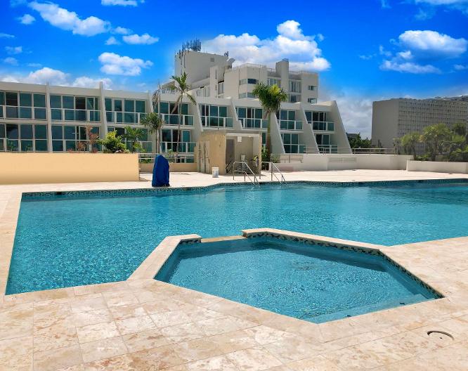 ESJ Beach Hotel - Pool