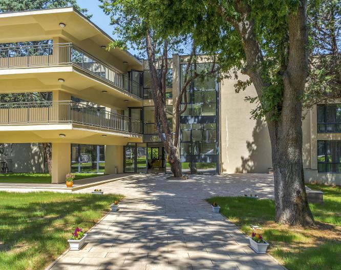 Hotel Queen Nelly Park - Vue extérieure