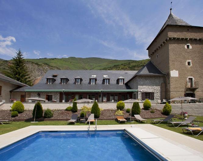 Parador de Artíes - Vue extérieure