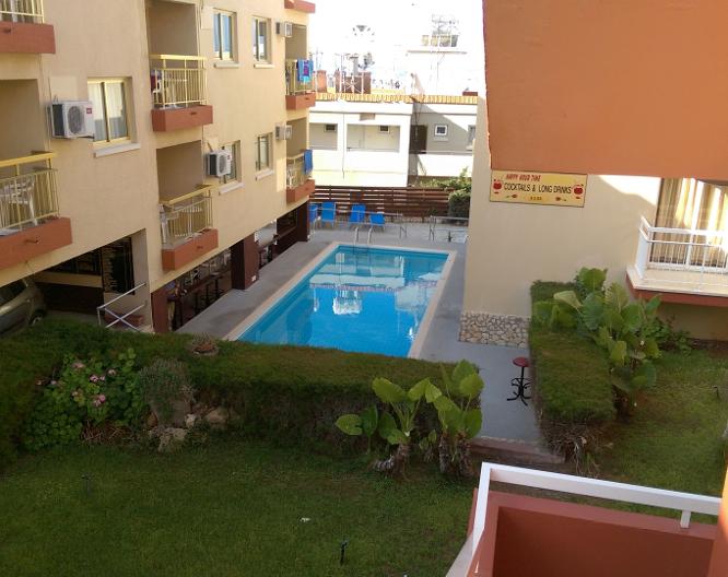 Barbara Tourist Apartments - Pool