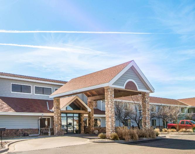 AmericInn by Wyndham Pampa Event Center - Außenansicht