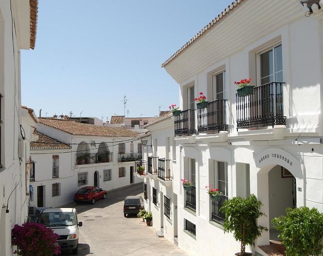 Apartamentos La Fonda - Außenansicht