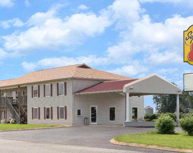 Super 8 by Wyndham Whiteville - Außenansicht