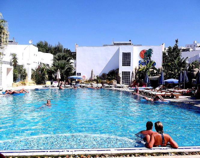 Ladonia Hotels Leo Beach Resort - Piscine