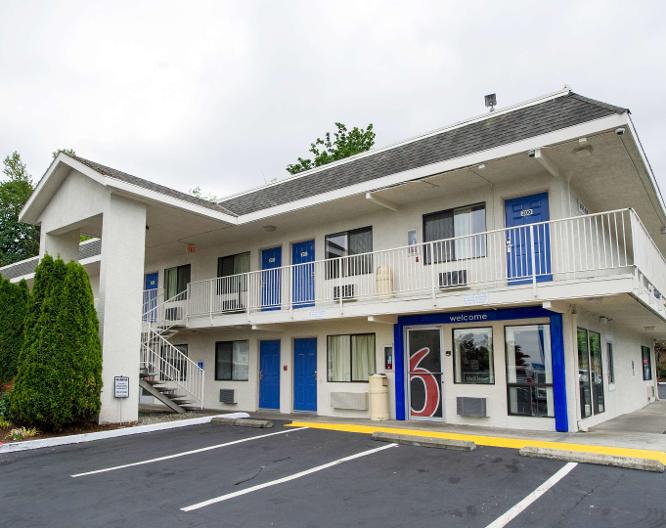 *MOTEL 6 SEATTLE AIRPORT #1332 - Vue extérieure