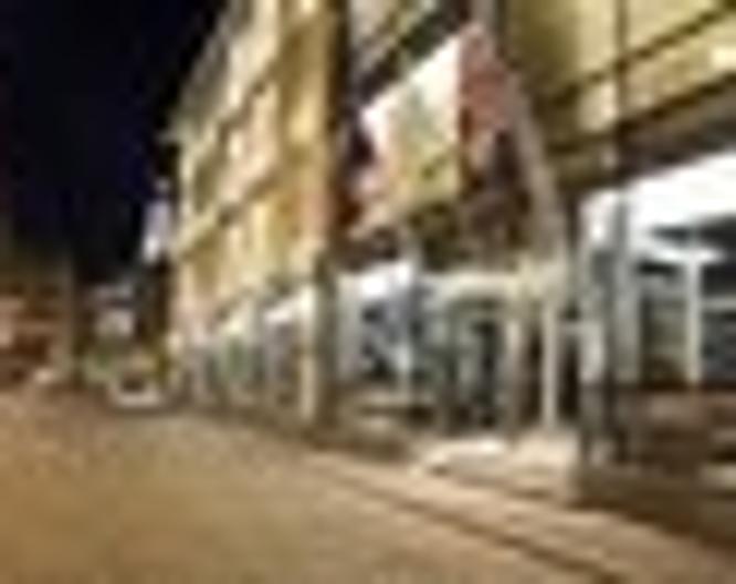 Royal Square Hotel & Suites - Außenansicht