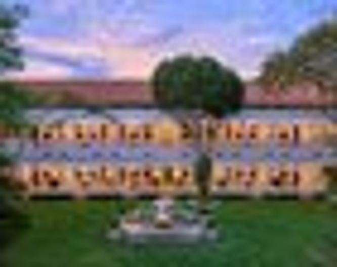 Hotel Majapahit Surabaya - Managed by AccorHotels - Außenansicht