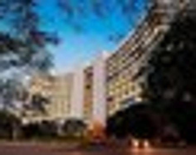 Lakeside Chalet, Mumbai - Marriott Executive Apartments - Außenansicht