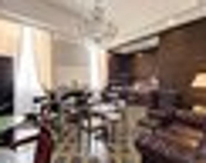 939 Hotel - Essen und Trinken