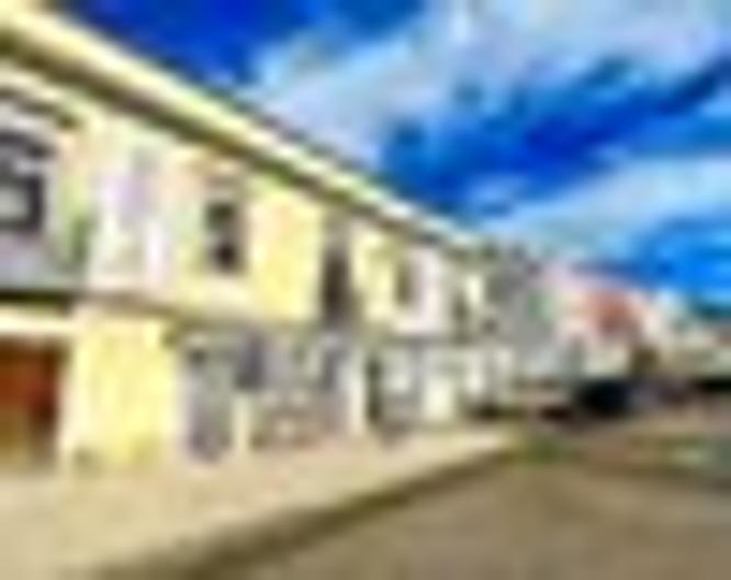 Well'Come! to the Algarve Hostel - Außenansicht