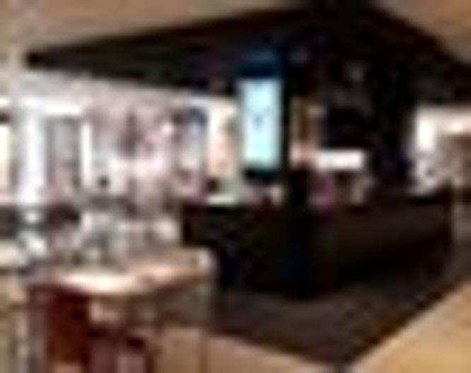 Campanile Marne-La-Vallée - Torcy - Essen und Trinken