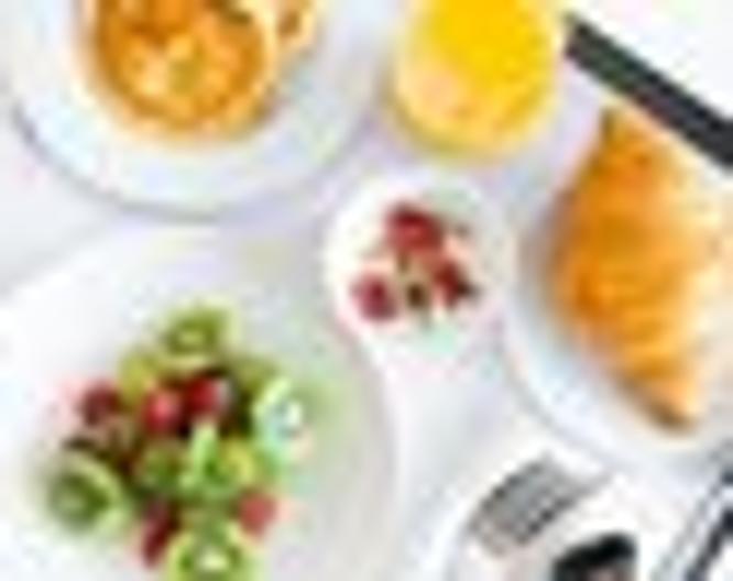 Holiday Inn Paris CDG Airport, an IHG Hotel - Essen und Trinken