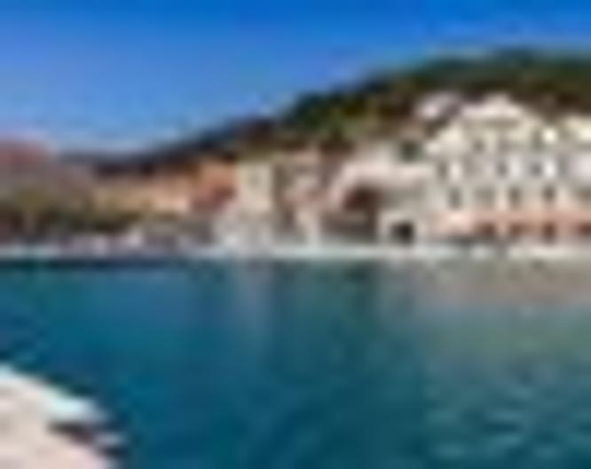 Apartments Pucisca - Außenansicht