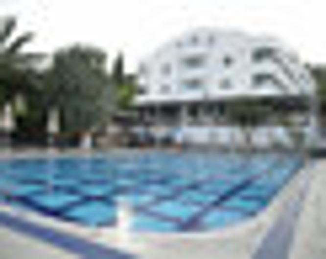 Adler Hotel - Pool