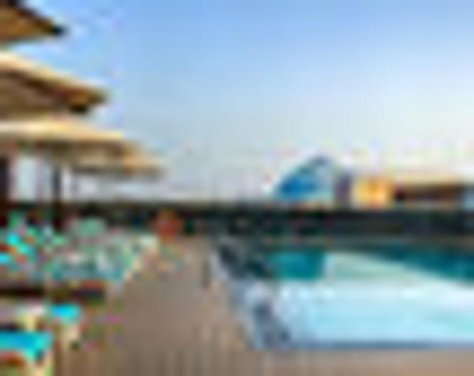 Premier Inn Dubai Ibn Battuta Mall - Pool