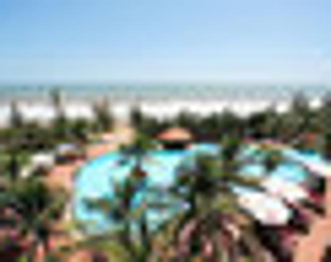 Golden Coast Resort Spa - Pool