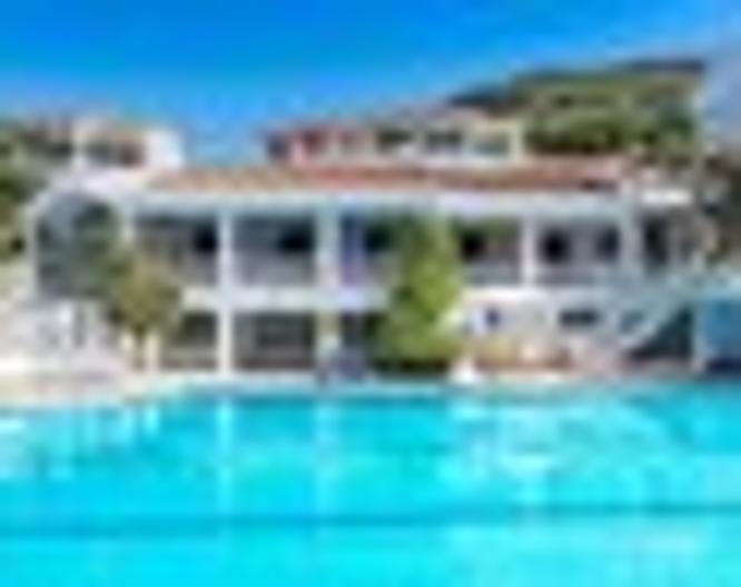 Samos Sun - Pool