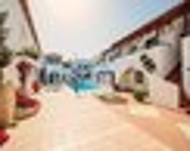 Iliana Hotel - Außenansicht