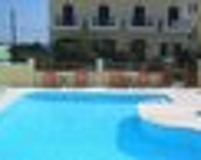 Sunrise - Pool