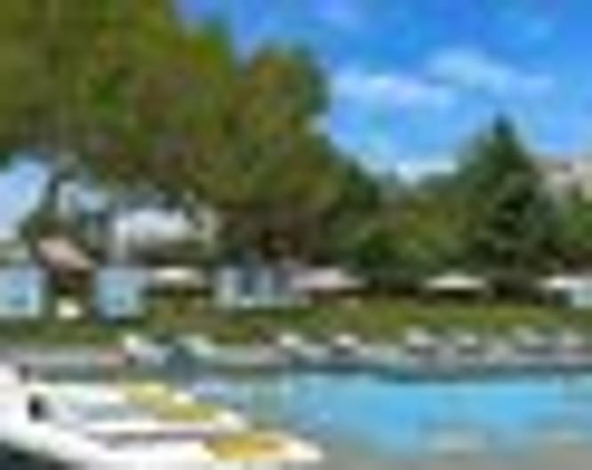 BQ Sarah-Adults-Only - Pool