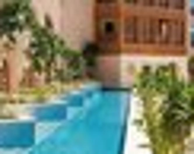 The Grand Palace - Pool