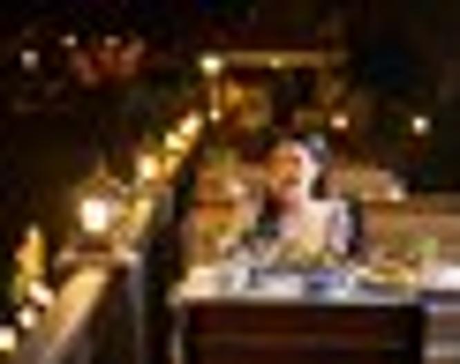 Le Charme Sukhothai - Essen und Trinken