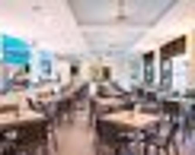 Chom View Hotel - Essen und Trinken